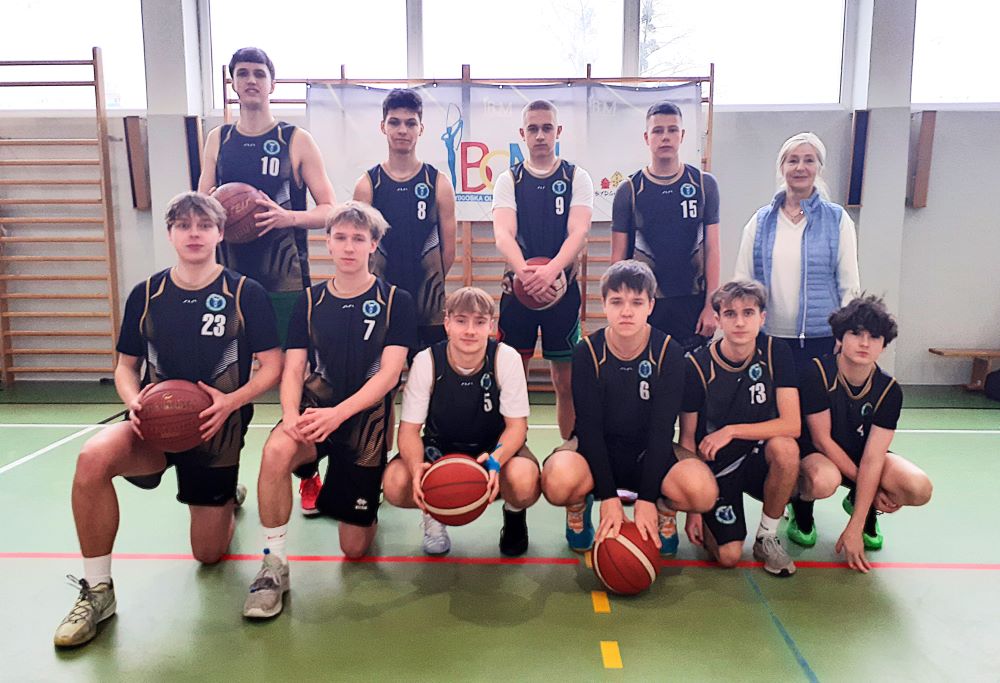 Pięć meczów, pięć wygranych — Ekonomik walczy o złoto BOM